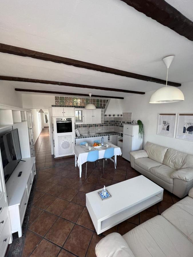 La Casita De Yolanda Apartment Калета де Себо Екстериор снимка